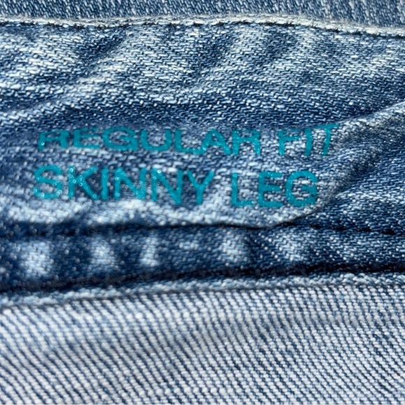 INC Light Wash Distressed Jean Regular Fit Size 10 - Picture 7 of 9